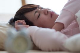 睡眠中に起こる歯ぎしりの理由と、その対処法